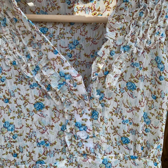 Sweet Sheer Ruffled Floral Maternity Blouse - Picture 5 of 5